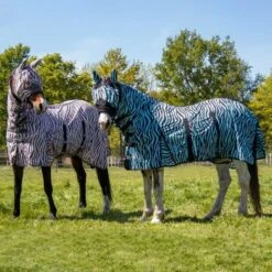 HKM Vliegenmasker Zebra Aqua/Zwart -Waldhau Paard Winkel agradi 44976042 6.8eea01